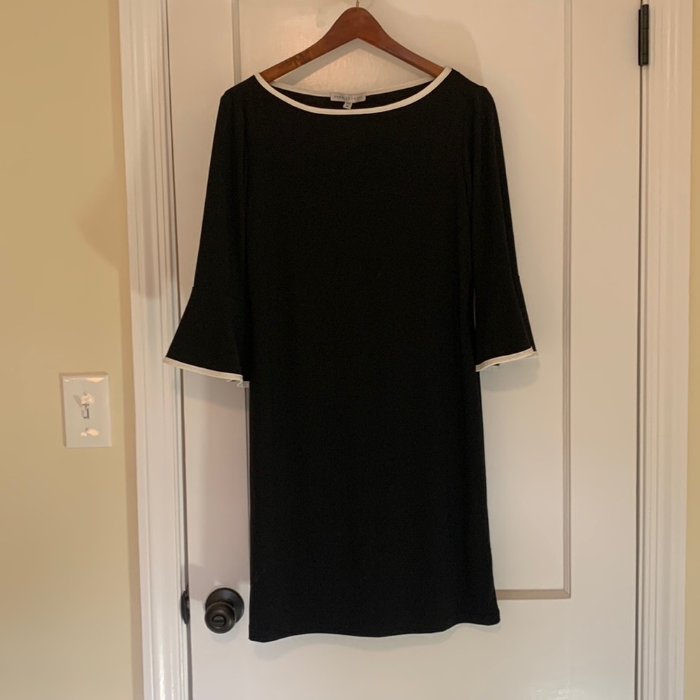 NWT Classic Annalee & Hope black dress with white piping.